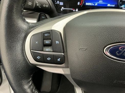 Used 2020 Ford Explorer XLT w/ Equipment Group 202A image 25