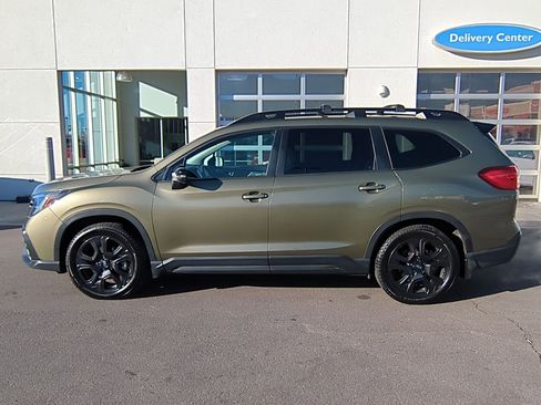 Used 2023 Subaru Ascent Onyx Edition image 9