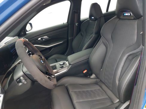 Used 2025 BMW M3 w/ Executive Package RWD image 5