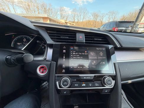 Used 2016 Honda Civic Touring image 24