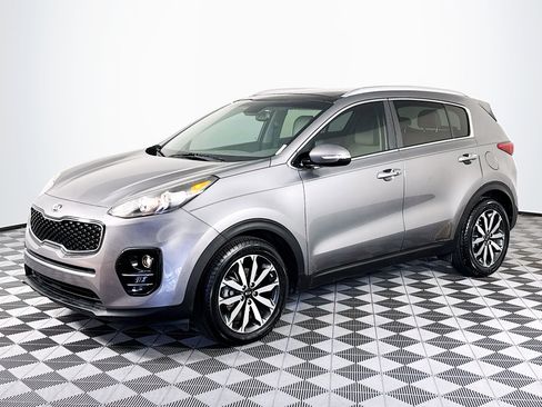 Used 2017 Kia Sportage EX w/ EX Premium Package image 4