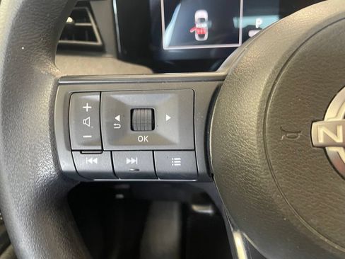 Certified 2025 Nissan Kicks SV FWD image 12