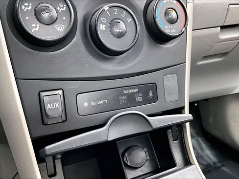 Used 2010 Toyota Corolla image 34