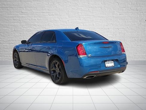 Used 2023 Chrysler 300 Touring L w/ Comfort Group RWD image 3