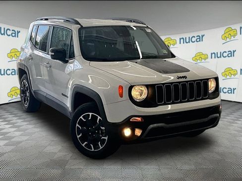 Used 2023 Jeep Renegade Latitude AWD/4WD image 1