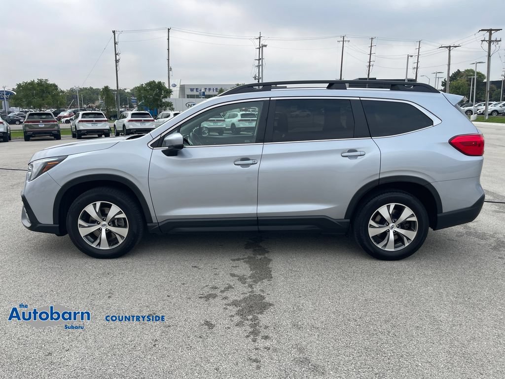 Certified 2024 Subaru Ascent Premium w/ Convenience Package AWD/4WD image 2