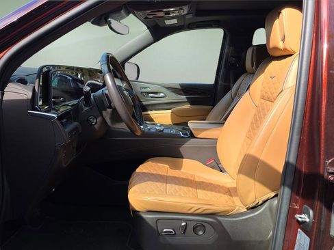 Certified 2022 Cadillac Escalade ESV Premium Luxury w/ LPO, Illumination Package image 12