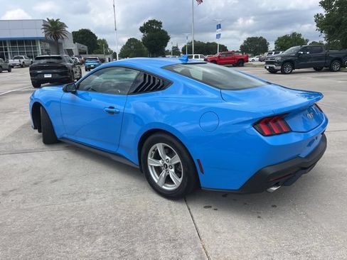 Used 2024 Ford Mustang Coupe RWD image 4