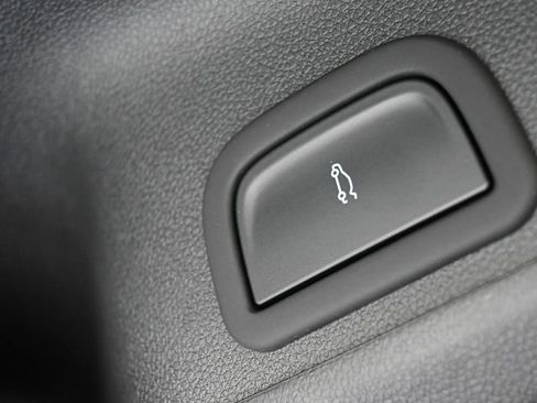 New 2026 Chevrolet Traverse LT w/ Driver Confidence Package image 31