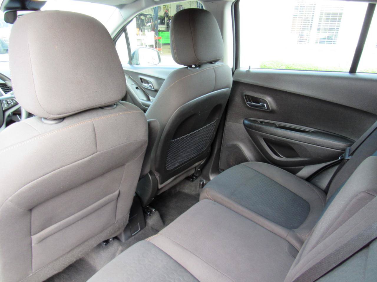 Used 2021 Chevrolet Trax LS w/ Tint and Cruise Package FWD image 32