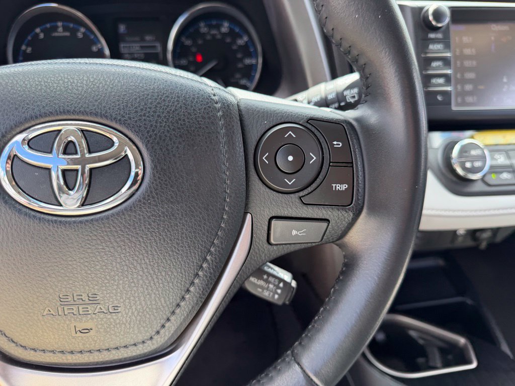 Used 2017 Toyota RAV4 Limited FWD image 29