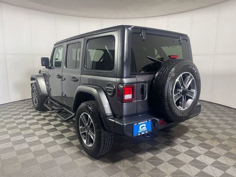 Used 2023 Jeep Wrangler Sahara image 5