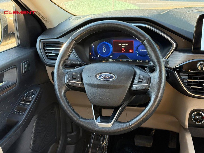 Used 2020 Ford Escape Titanium AWD/4WD image 14