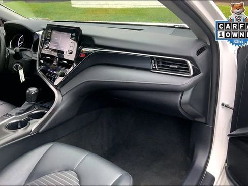 Used 2023 Toyota Camry SE image 16