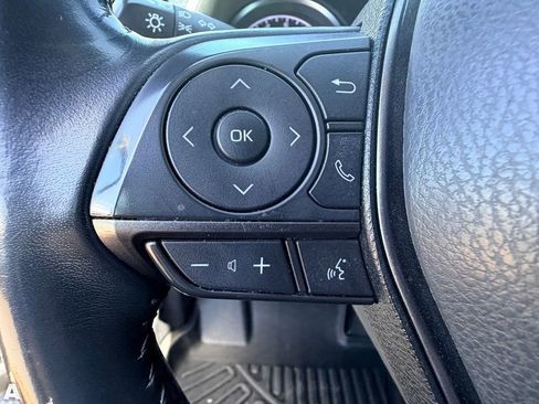Used 2023 Toyota Camry SE FWD image 18