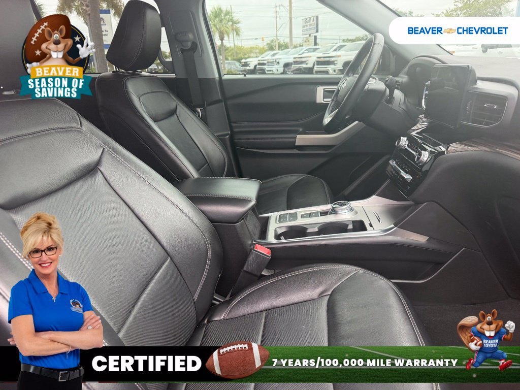 Used 2022 Ford Explorer Limited w/ Equipment Group 301A RWD image 11