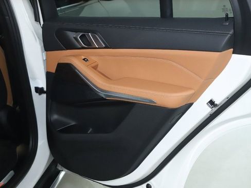 Certified 2024 BMW X5 xDrive40i w/ Parking Assistance Package image 32