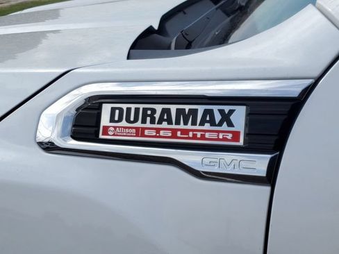 Used 2023 GMC Sierra 2500 Denali w/ Denali Ultimate Package AWD/4WD image 8