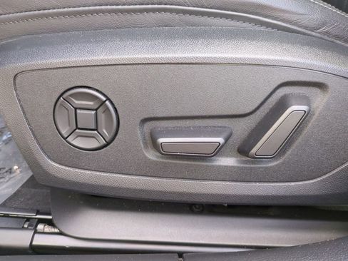 Used 2022 Audi A6 Premium Plus image 18