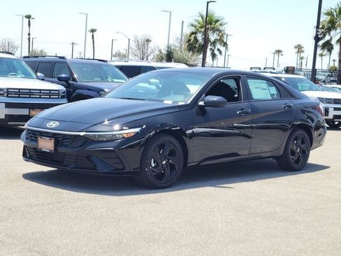 New 2026 Hyundai Elantra Sport FWD image 2