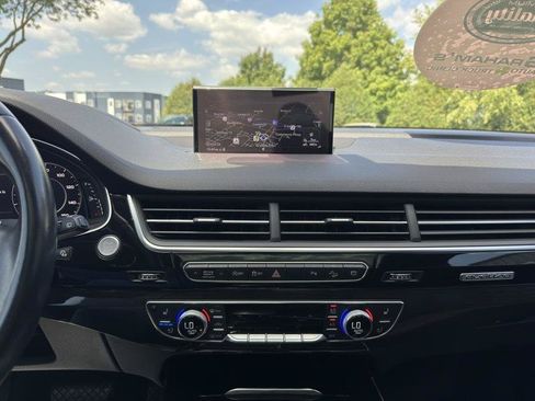 Used 2018 Audi Q7 3.0T Prestige AWD/4WD image 32