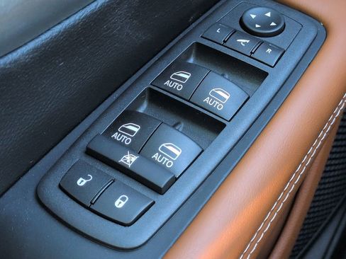 New 2026 Chrysler Pacifica Pinnacle image 26