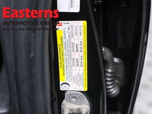 Used 2018 Tesla Model 3 Long Range image 33