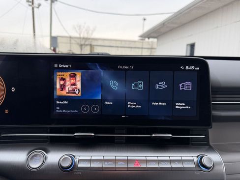 Used 2025 Hyundai Kona SEL image 21