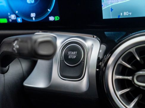 Used 2023 Mercedes-Benz EQB 350 4MATIC SUV image 26