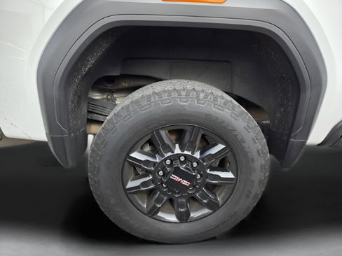 Used 2024 GMC Sierra 2500 AT4 w/ AT4 Premium Plus Package image 21