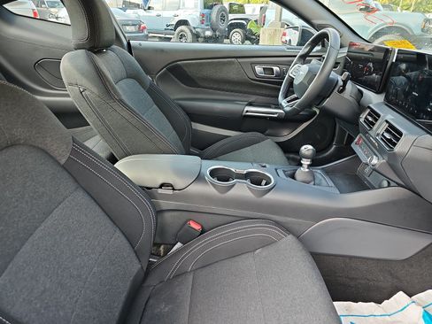 Used 2024 Ford Mustang GT RWD image 10