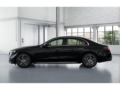 New 2026 Mercedes-Benz E 350 4MATIC Sedan image 34