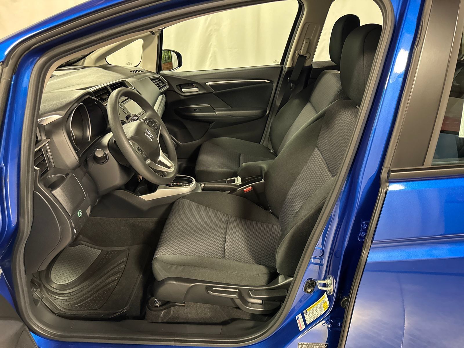 Used 2020 Honda Fit LX image 3