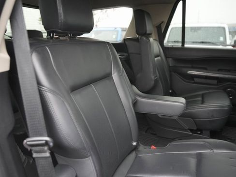 Certified 2023 Ford Expedition XLT image 18