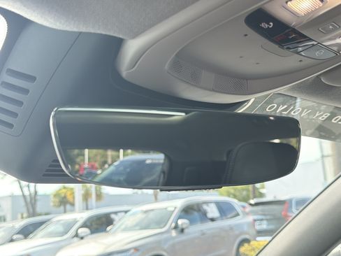 Certified 2023 Volvo XC40 B4 Plus w/ Protection Package Premier FWD image 27