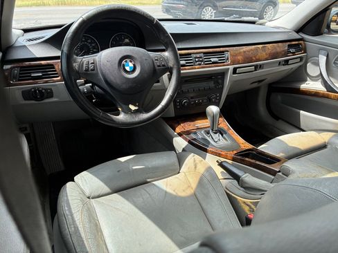 Used 2006 BMW 325i Sedan RWD image 17