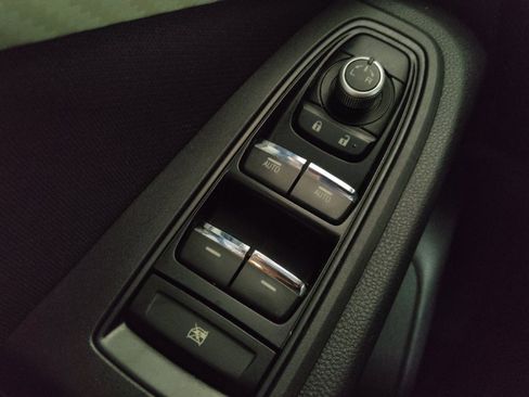 Used 2019 Subaru Ascent Premium image 27