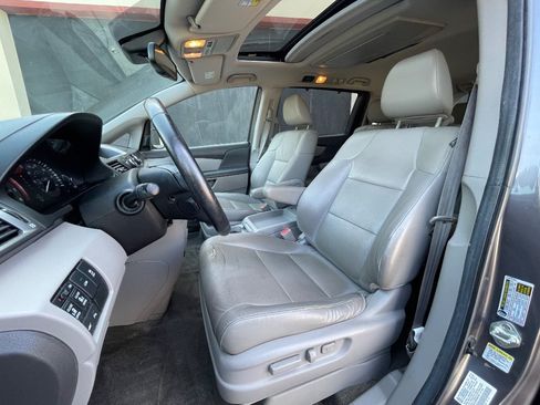 Used 2014 Honda Odyssey Touring image 38
