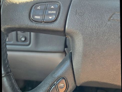 Used 2005 Chevrolet Avalanche LT w/ Preferred Equipment Group image 21