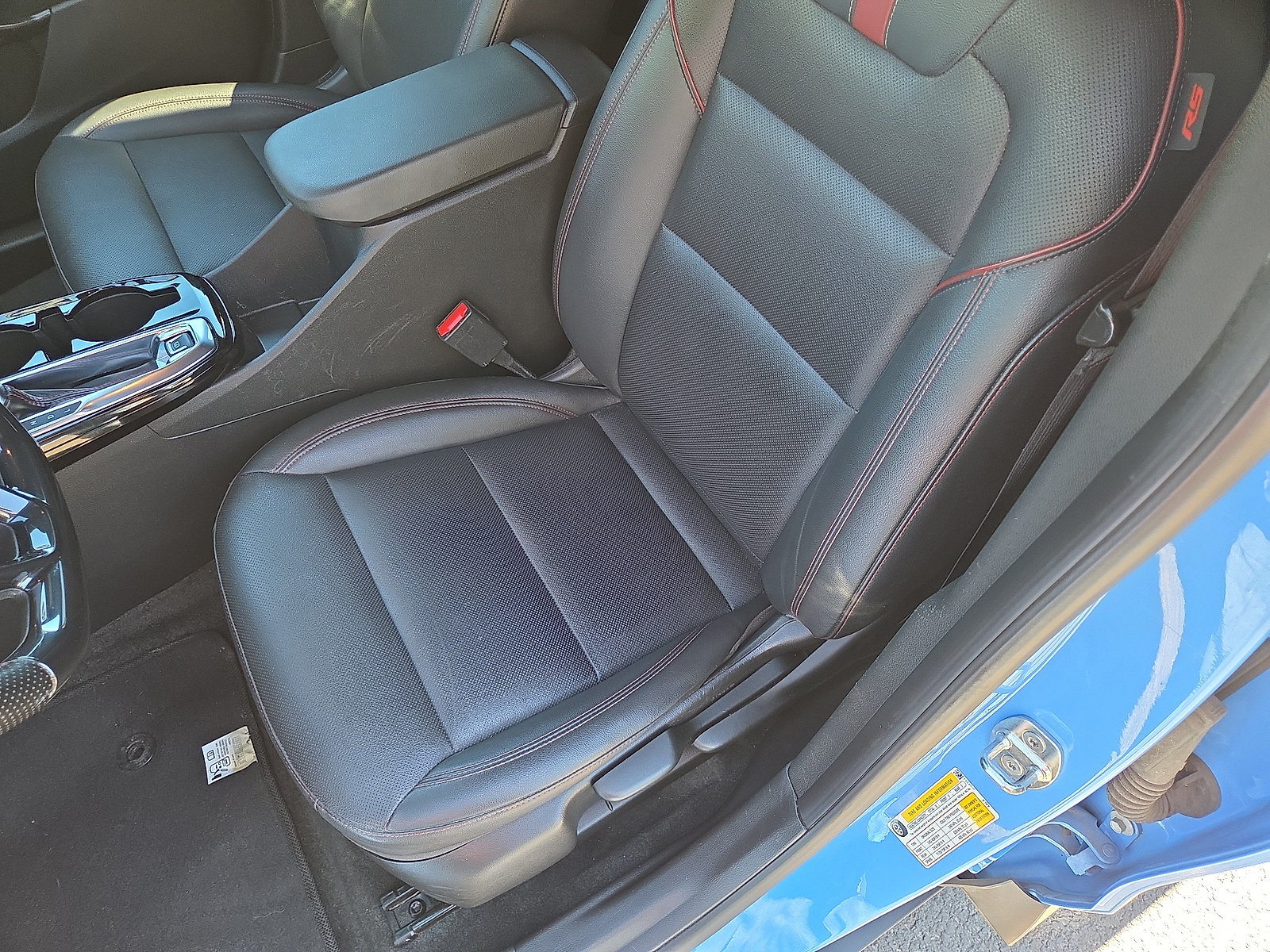 Used 2024 Chevrolet Trax RS w/ Sunroof Package FWD image 13
