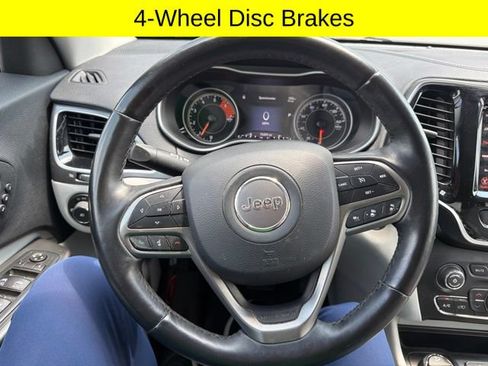 Used 2019 Jeep Cherokee Limited w/ Luxury Group AWD/4WD image 13