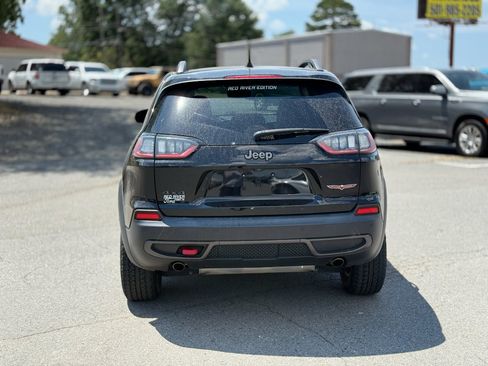 Used 2021 Jeep Cherokee Trailhawk AWD/4WD image 6