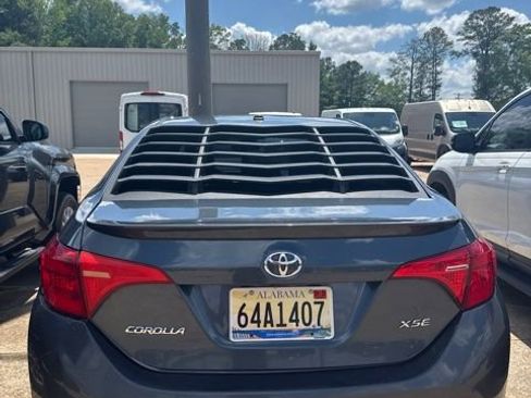Used 2018 Toyota Corolla XSE FWD image 5