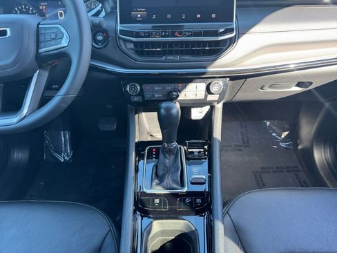 Used 2025 Jeep Compass Trailhawk w/ Trailer Tow Group image 39