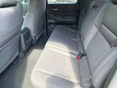 Used 2022 Nissan Frontier SV RWD image 15