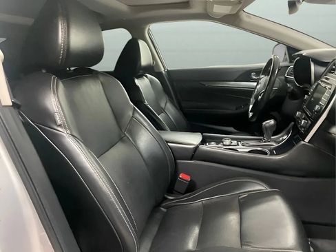 Used 2020 Nissan Maxima 3.5 SL w/ Floor Mat Group FWD image 14