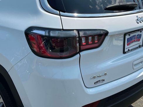 Used 2023 Jeep Compass Latitude w/ Sun and Sound Group AWD/4WD image 7