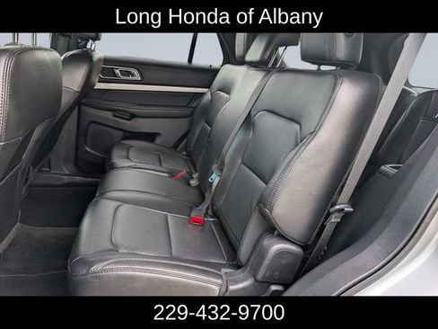 Used 2016 Ford Explorer XLT w/ Equipment Group 202A FWD image 16