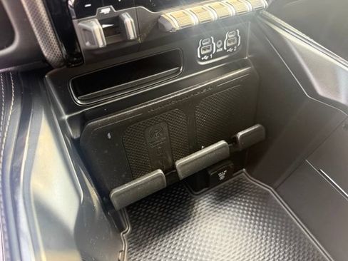 Used 2022 RAM 3500 Limited AWD/4WD image 54