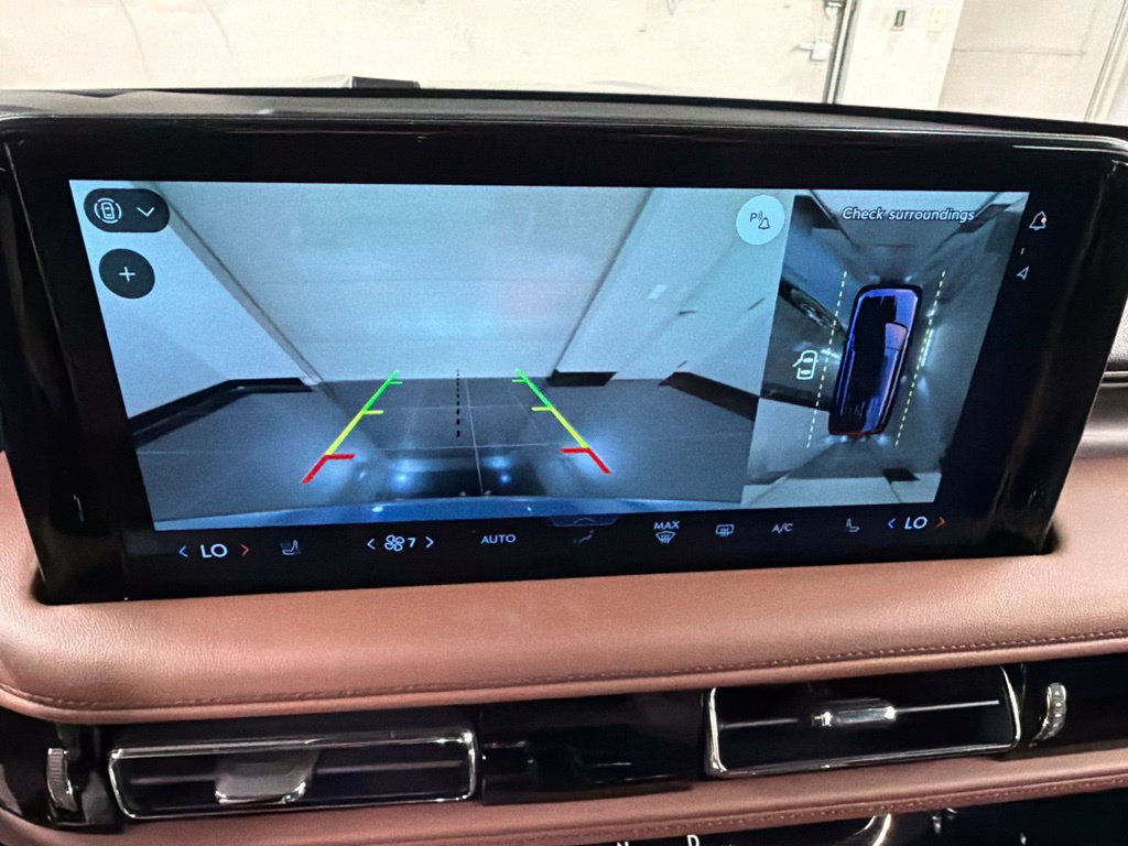 New 2027 Lincoln Aviator Reserve AWD/4WD image 12